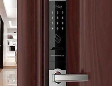 蒙自24小时上门开锁公司