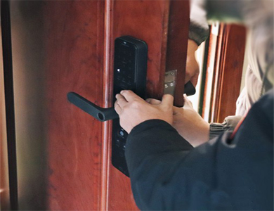 蒙自24小时上门开锁公司